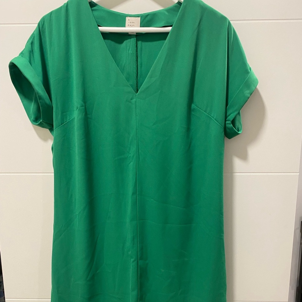 A New Day Workwear dress in Kelly green. Size S. Worn less than 10 times